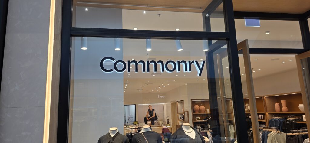 3D logo signs